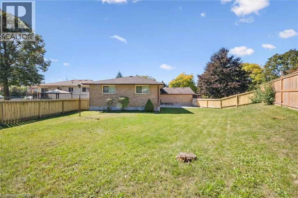 582 SKYLARK Road