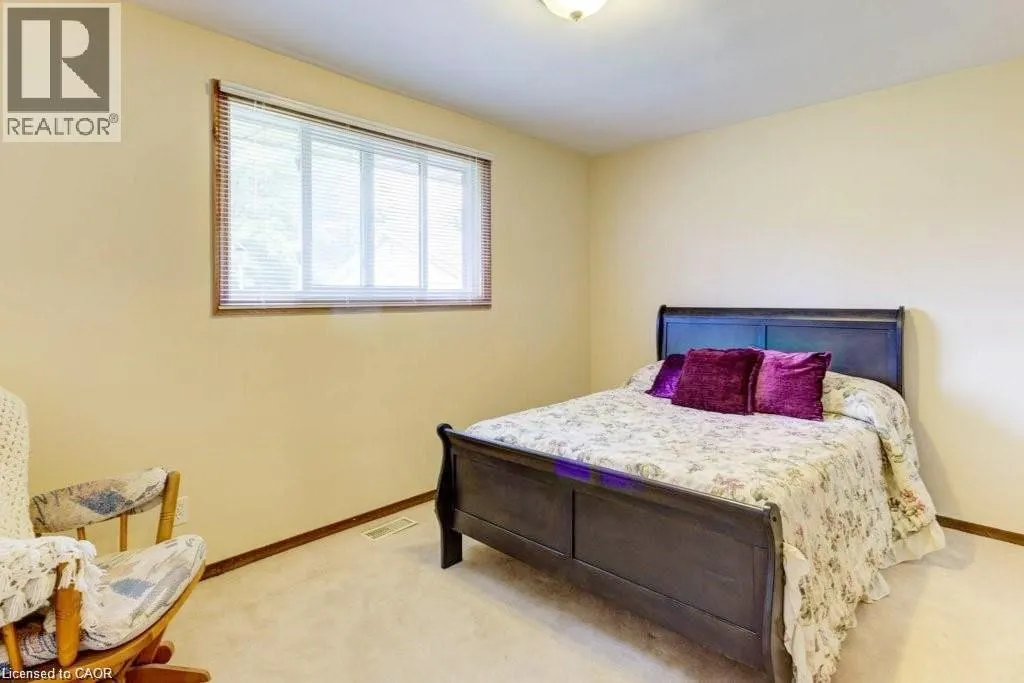 582 SKYLARK Road