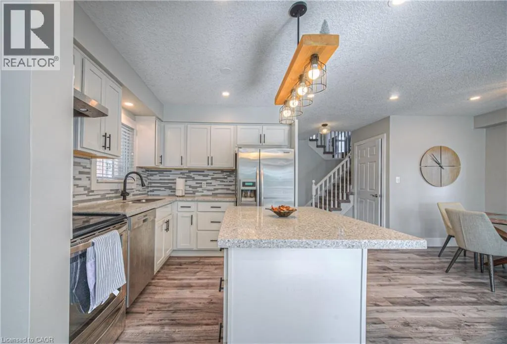 220 SIENNA Crescent