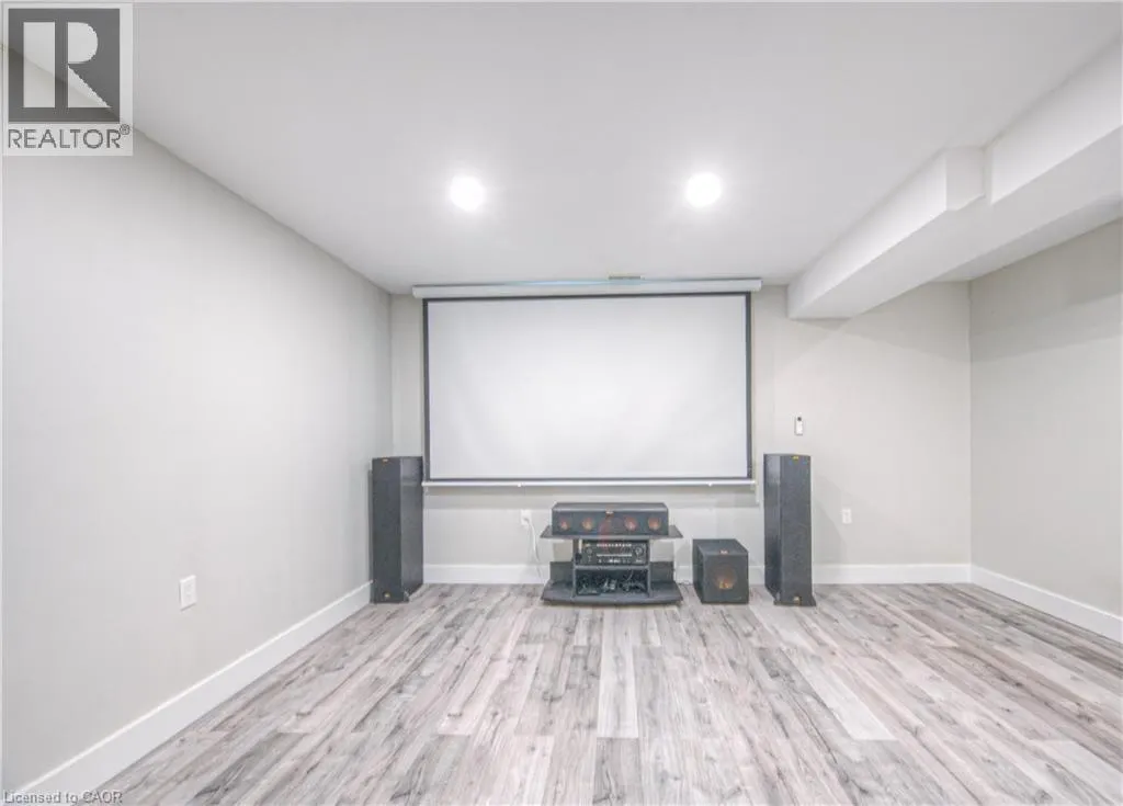 220 SIENNA Crescent