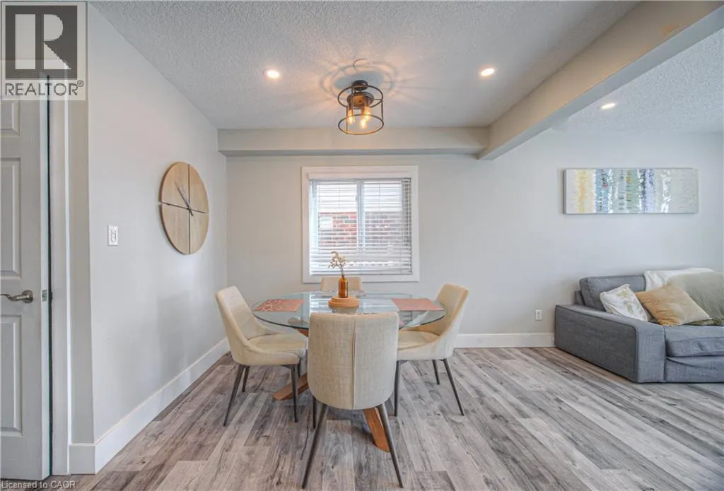 220 SIENNA Crescent
