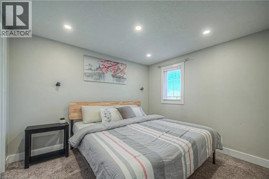 220 SIENNA Crescent