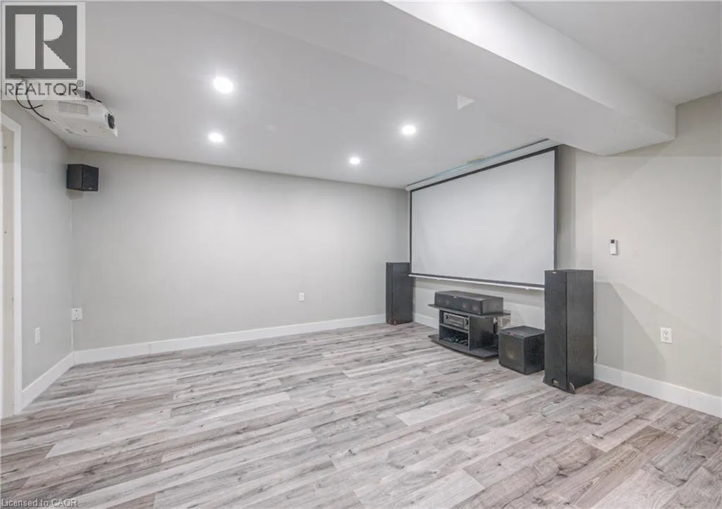 220 SIENNA Crescent