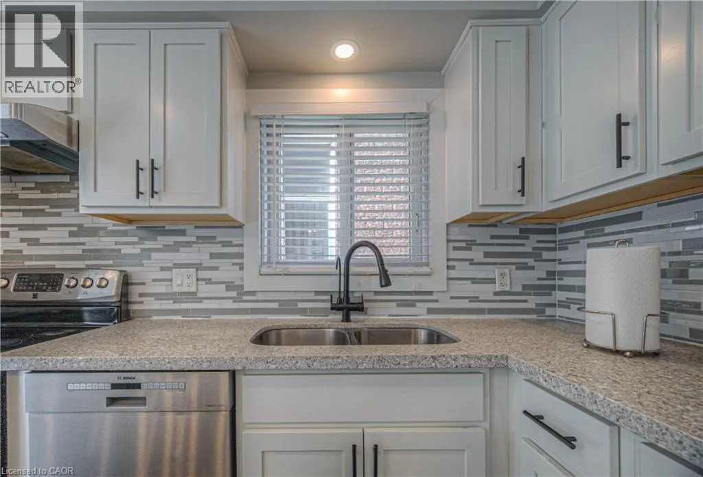 220 SIENNA Crescent