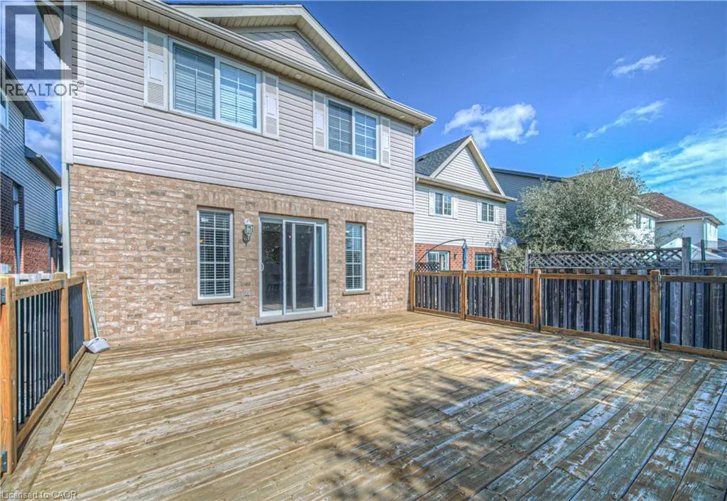 220 SIENNA Crescent