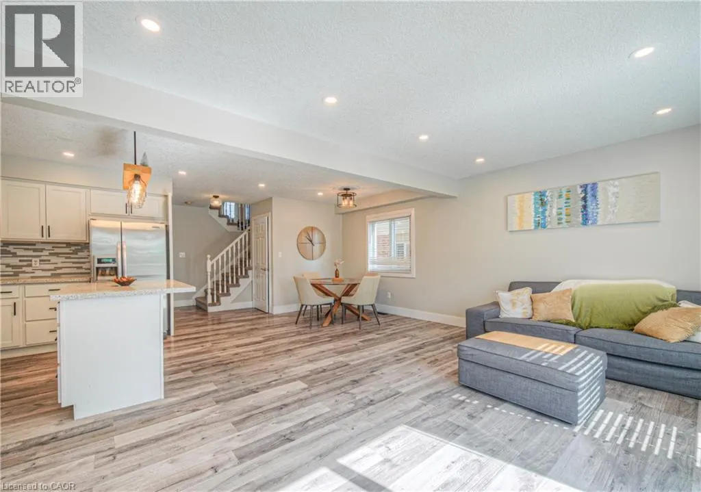 220 SIENNA Crescent