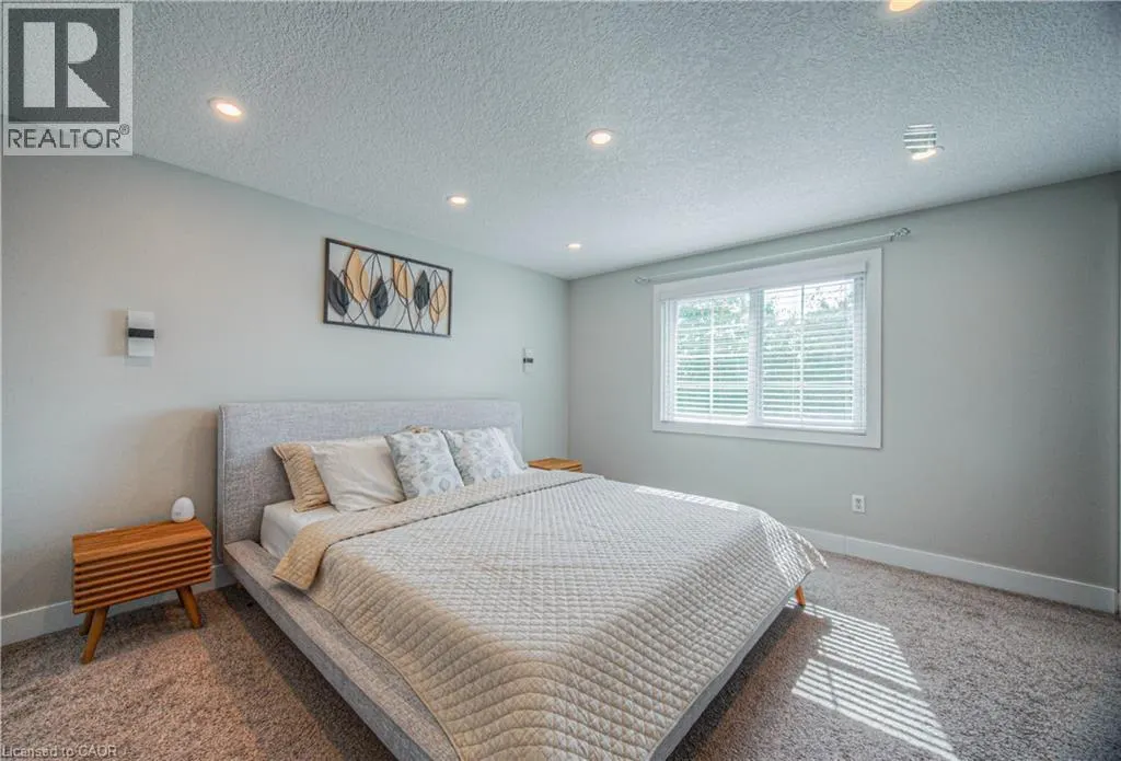 220 SIENNA Crescent