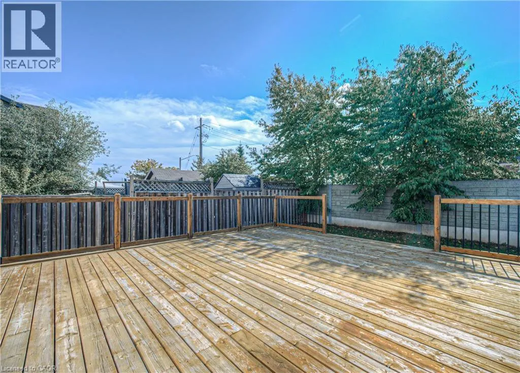 220 SIENNA Crescent