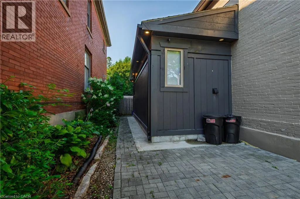 499 CANTERBURY Street
