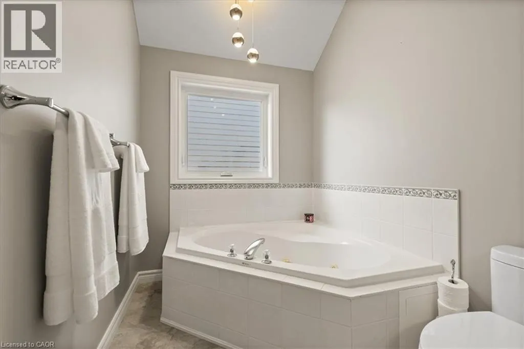 476 HIDDEN CREEK Drive