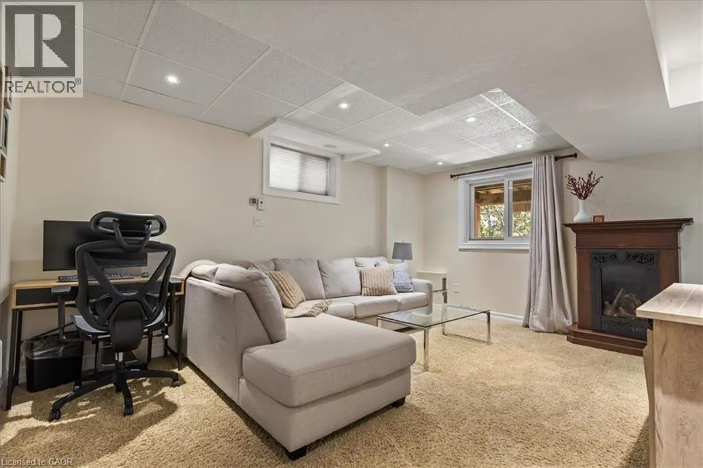 476 HIDDEN CREEK Drive