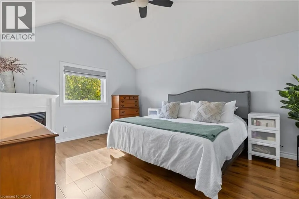476 HIDDEN CREEK Drive