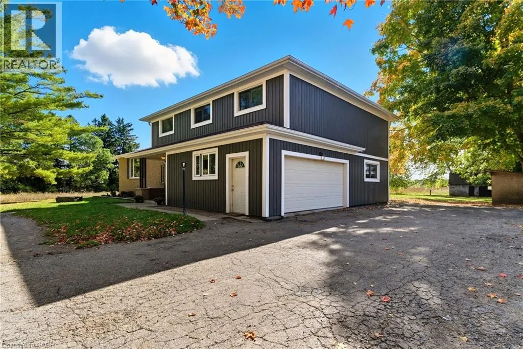 792 6TH CON RD W