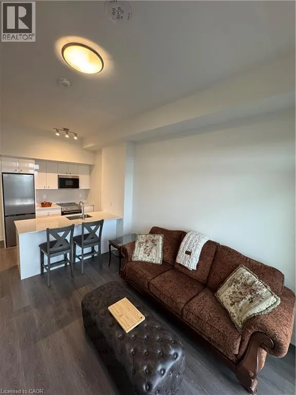 25 WELLINGTON Street Unit# 1002, #1002