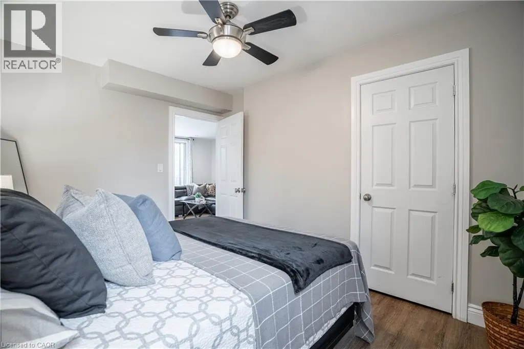 141 CATHARINE Street Unit# 204, #204