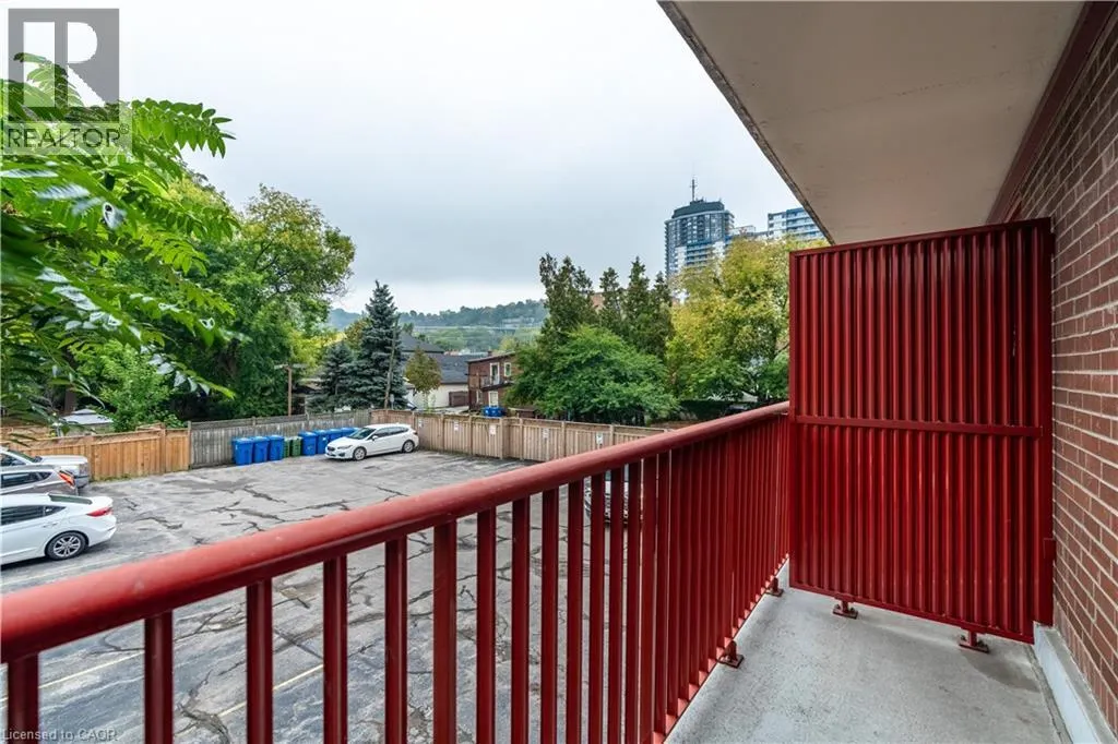 141 CATHARINE Street Unit# 204, #204