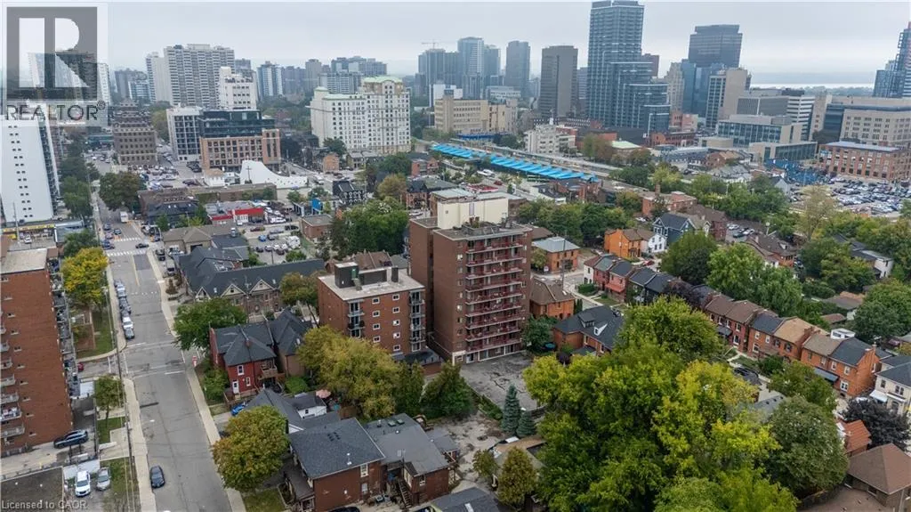 141 CATHARINE Street Unit# 204, #204