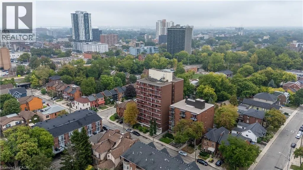 141 CATHARINE Street Unit# 204, #204