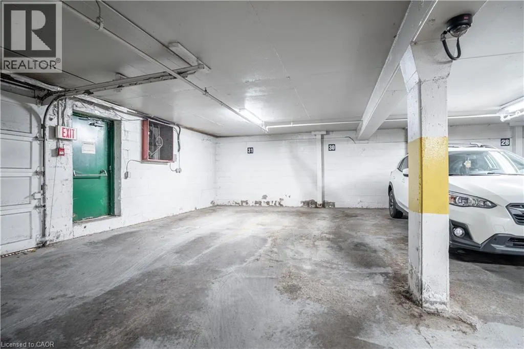 141 CATHARINE Street Unit# 204, #204