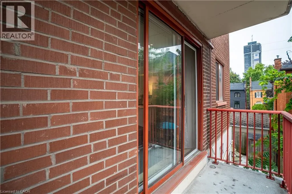 141 CATHARINE Street Unit# 204, #204