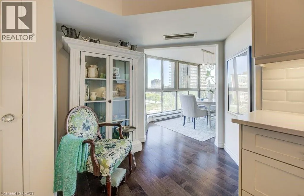 265 WESTCOURT Place Unit# 505, #505