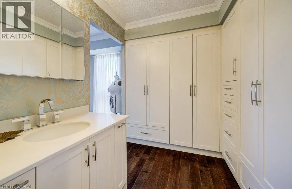 265 WESTCOURT Place Unit# 505, #505