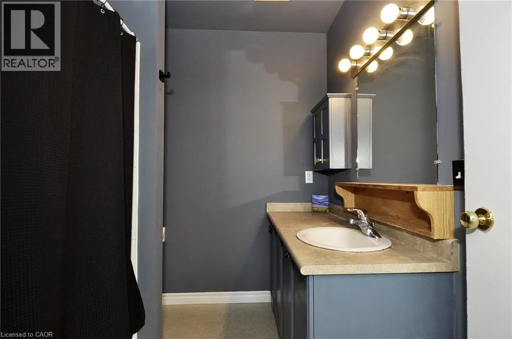 345 BRIARMEADOW Drive Unit# 302, #302