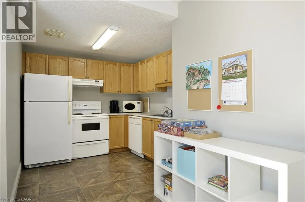 345 BRIARMEADOW Drive Unit# 302, #302