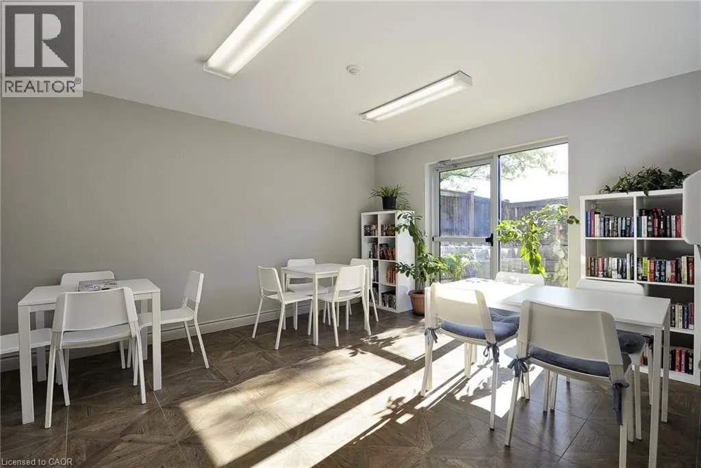 345 BRIARMEADOW Drive Unit# 302, #302