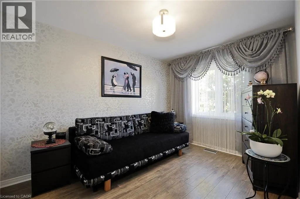 8 BRANDY Crescent