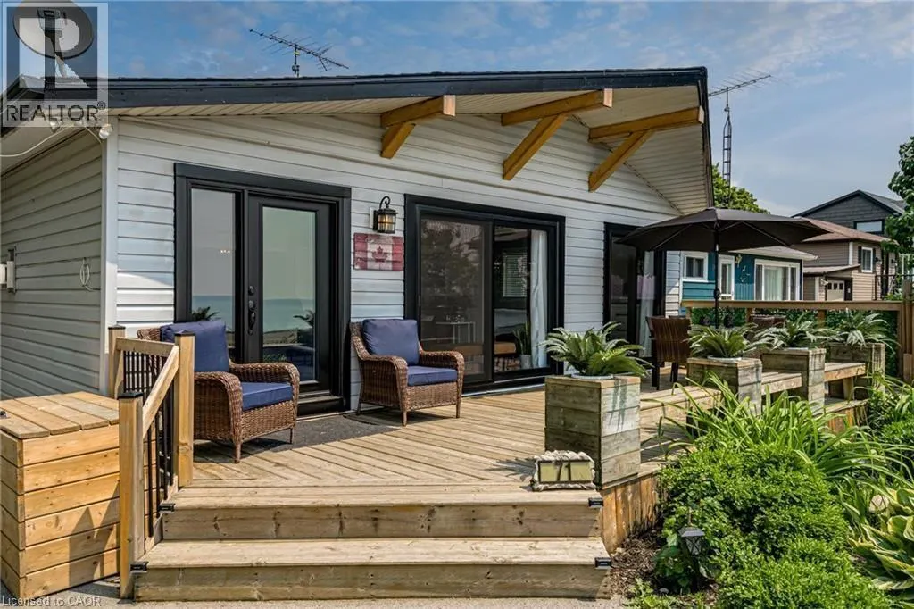 71 LAKESHORE Road
