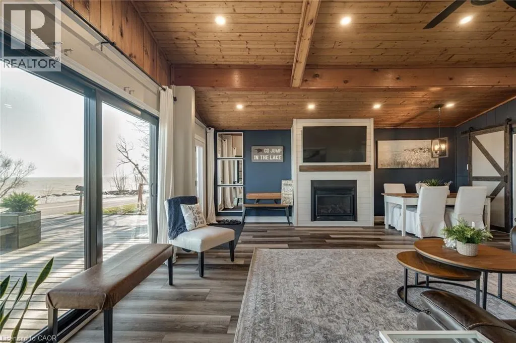 71 LAKESHORE Road