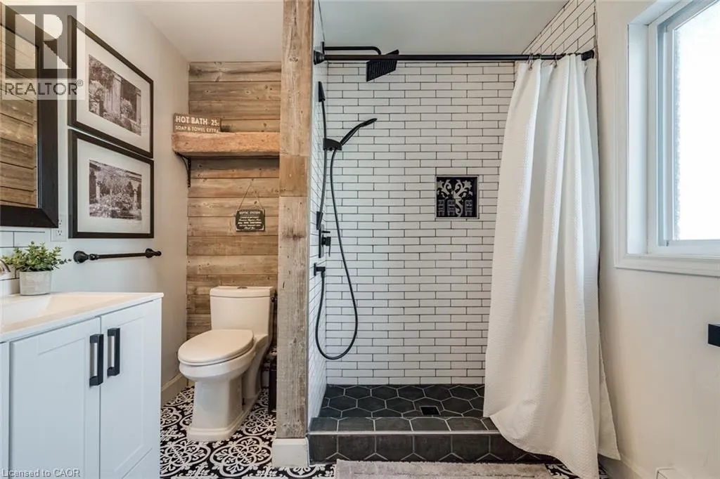 71 LAKESHORE Road