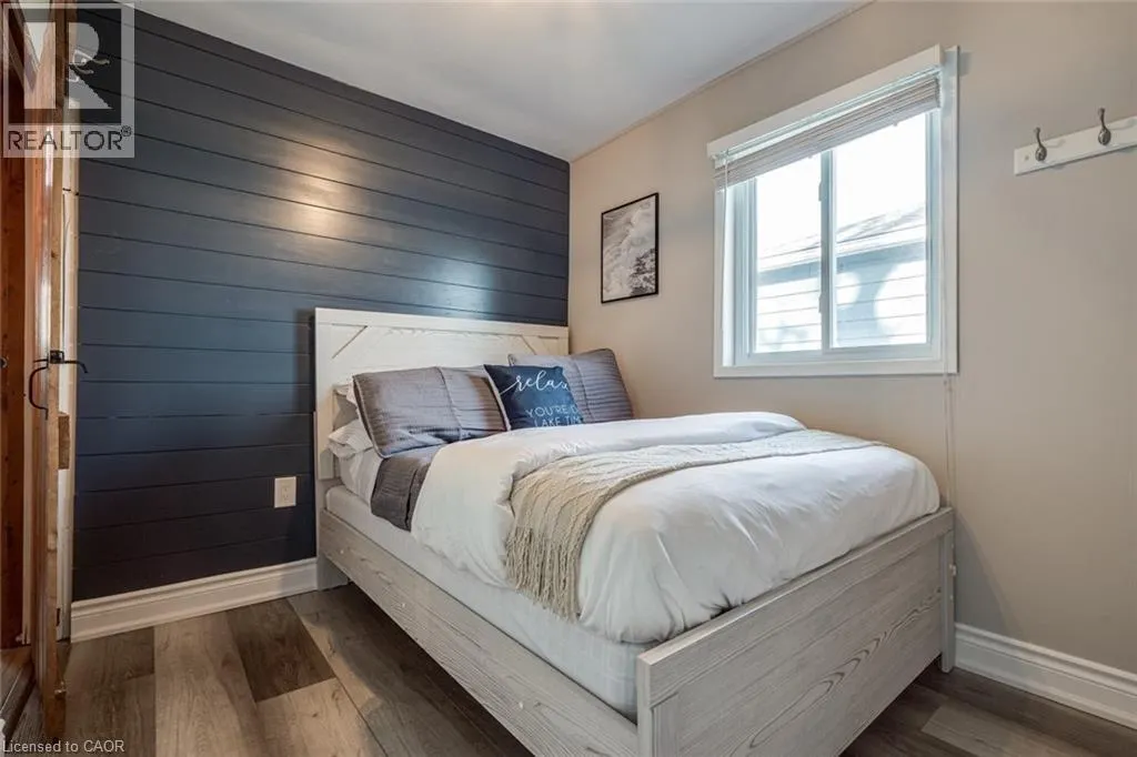 71 LAKESHORE Road