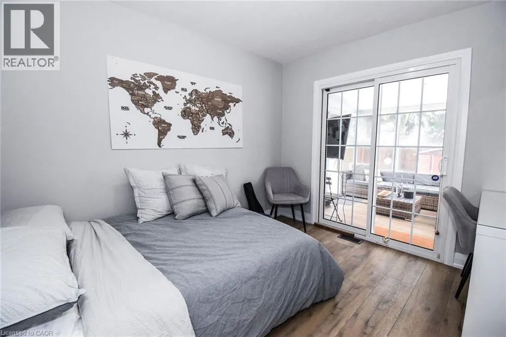 176 EAST 43RD Street