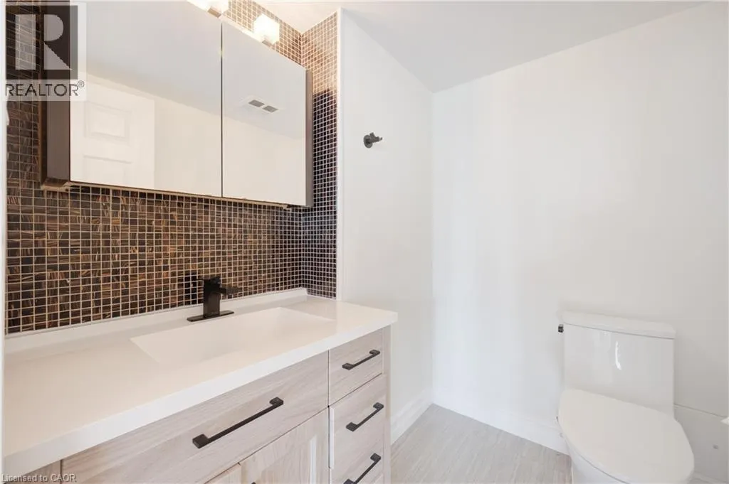 55 ELM Drive W Unit# 2204, #2204