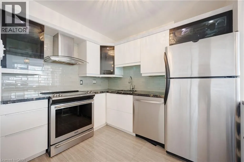 55 ELM Drive W Unit# 2204, #2204