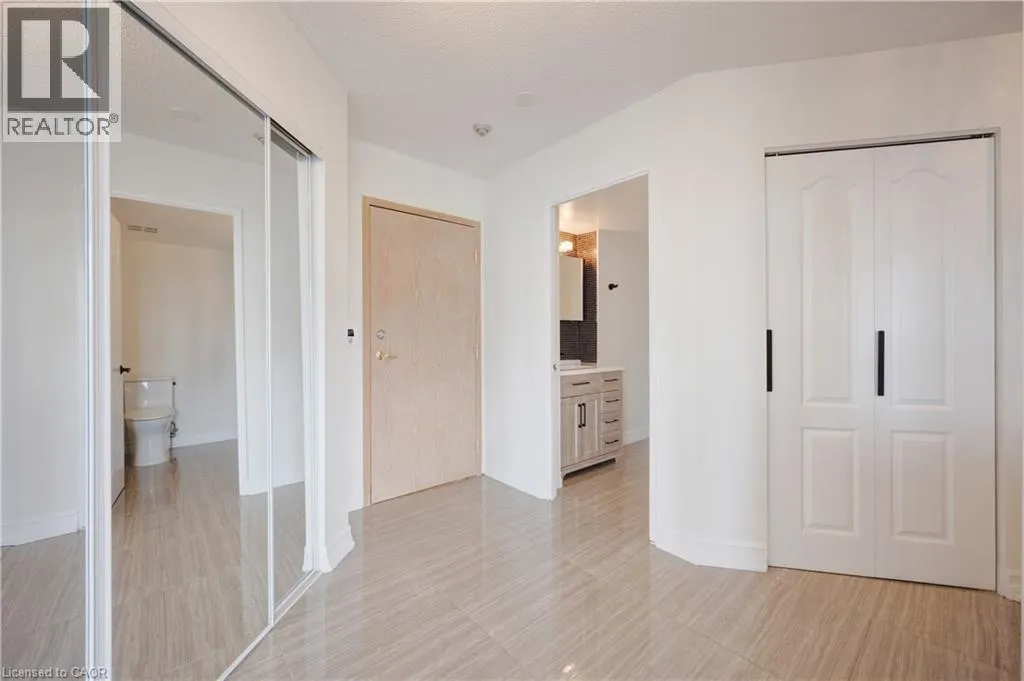 55 ELM Drive W Unit# 2204, #2204