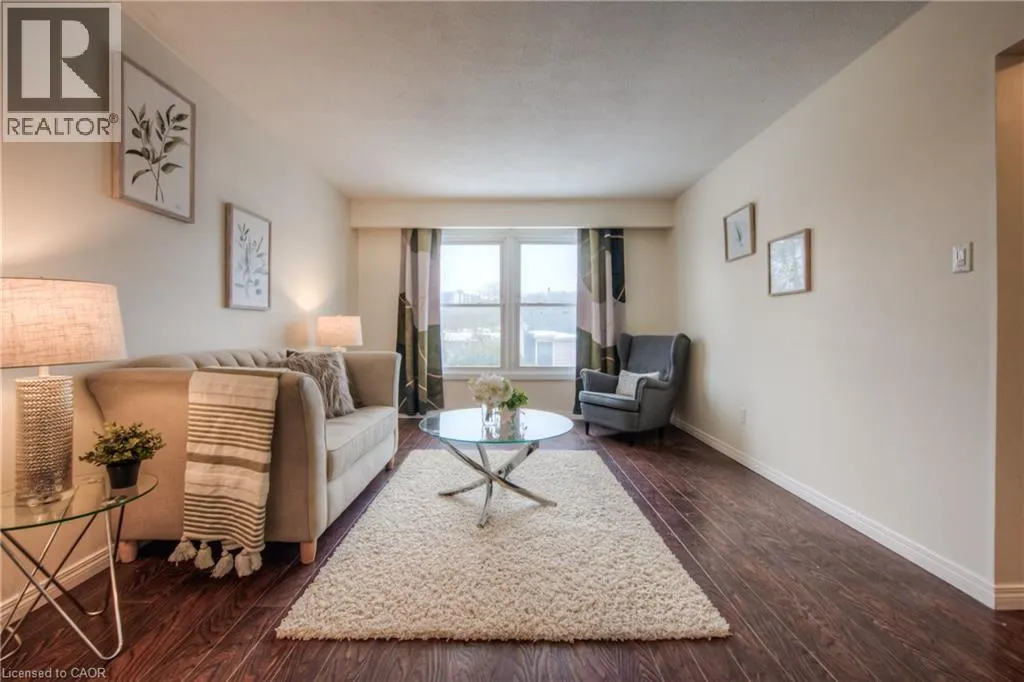 206 GREEN VALLEY Drive Unit# 7, #7
