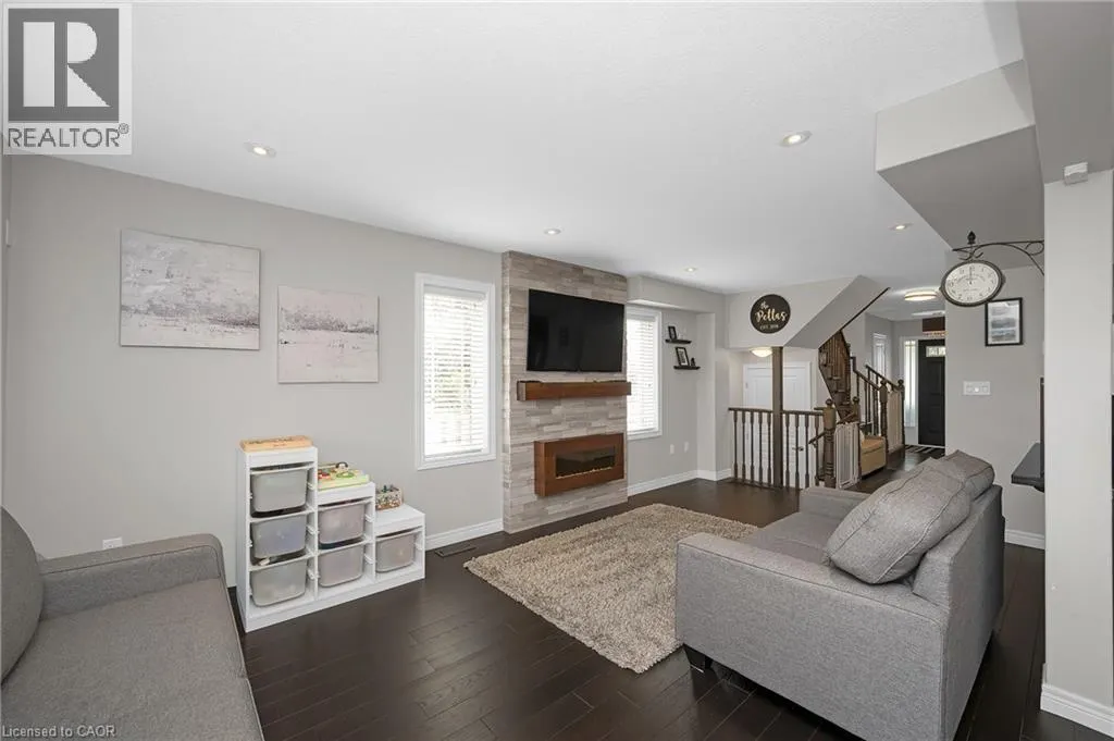 69 ESCARPMENT Drive