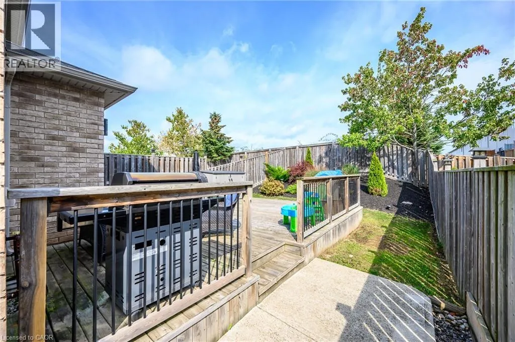 69 ESCARPMENT Drive