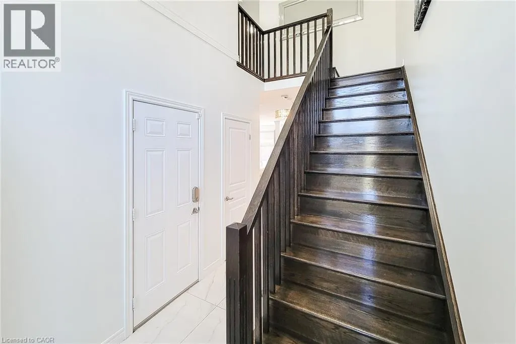 190 BELLAGIO Avenue