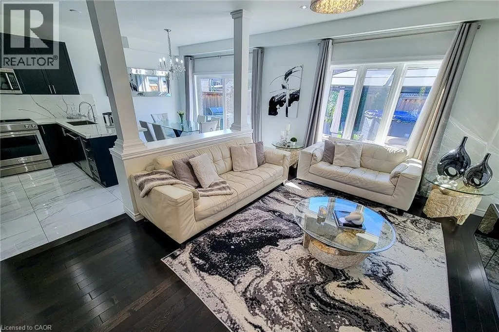 190 BELLAGIO Avenue