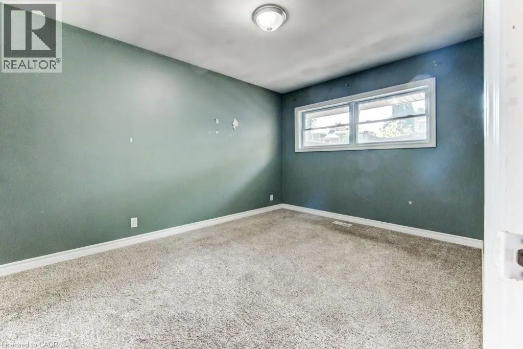 35 VISTA Crescent