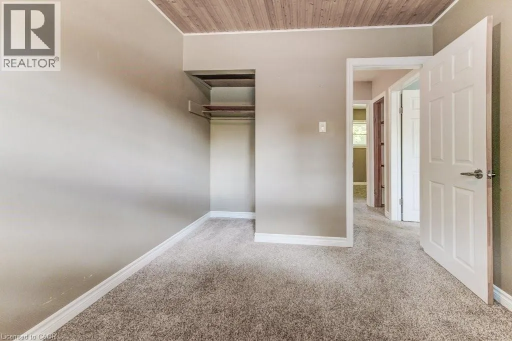 35 VISTA Crescent