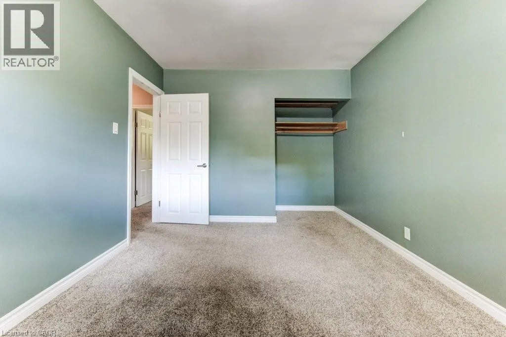 35 VISTA Crescent