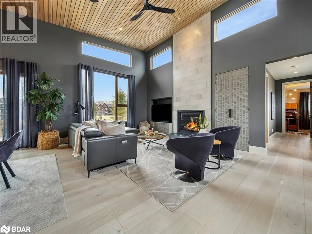 7 MEADOWLARK Way