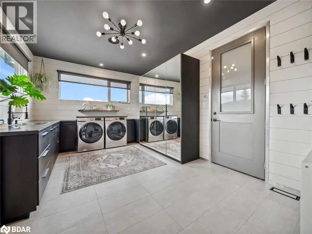 7 MEADOWLARK Way