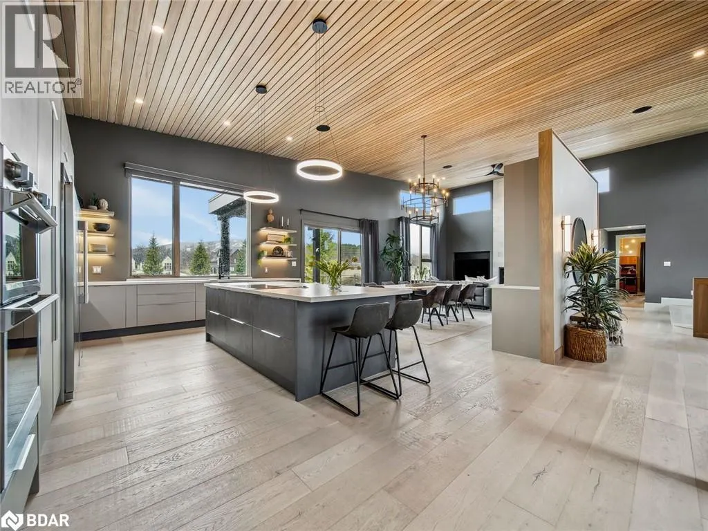 7 MEADOWLARK Way