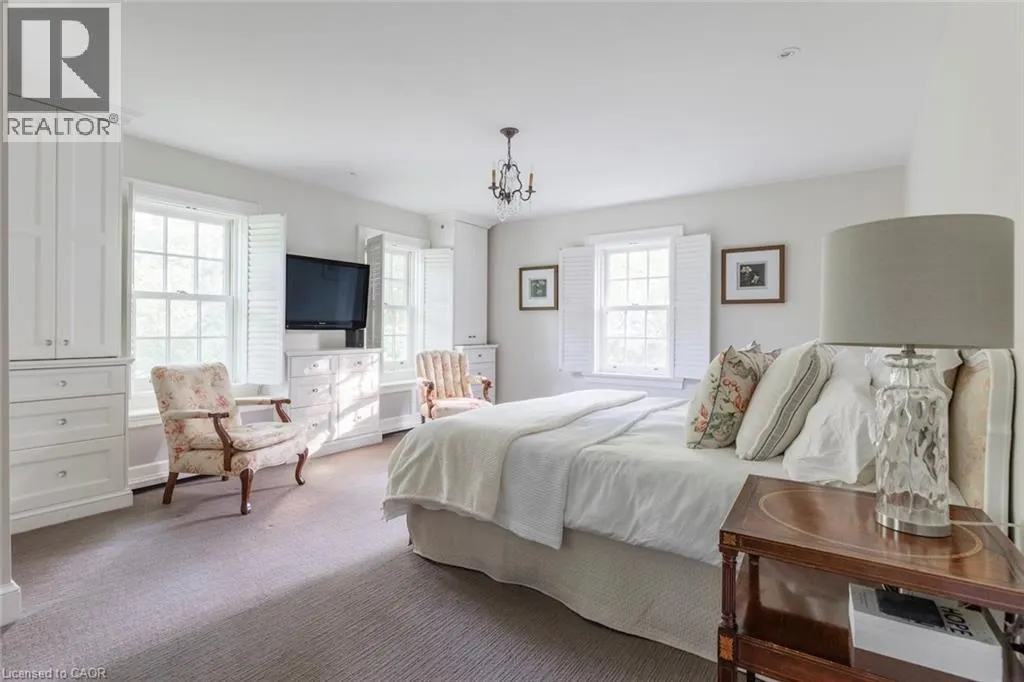 5 MAYFAIR Place